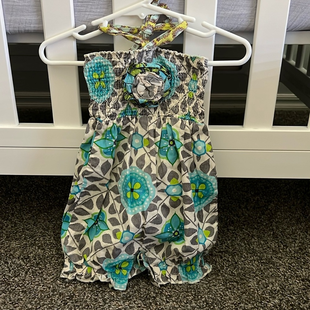 Halter romper‎